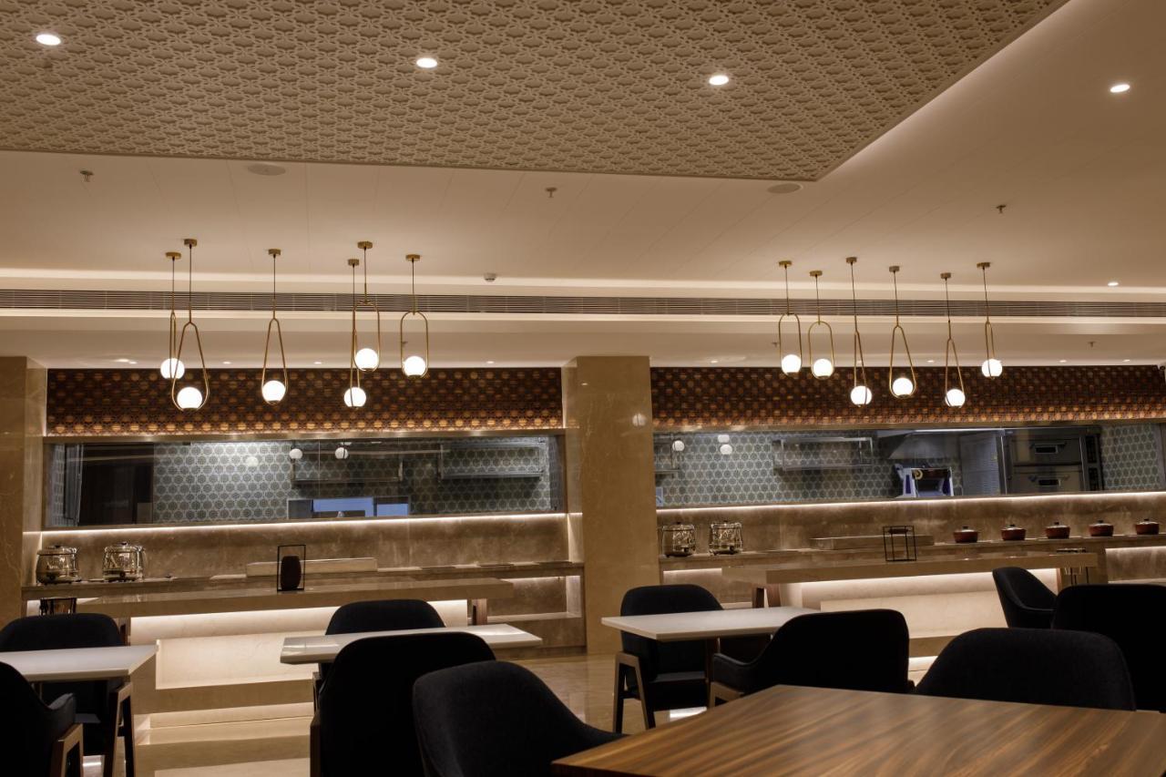 Sayaji Jamnagar Hotel Buitenkant foto